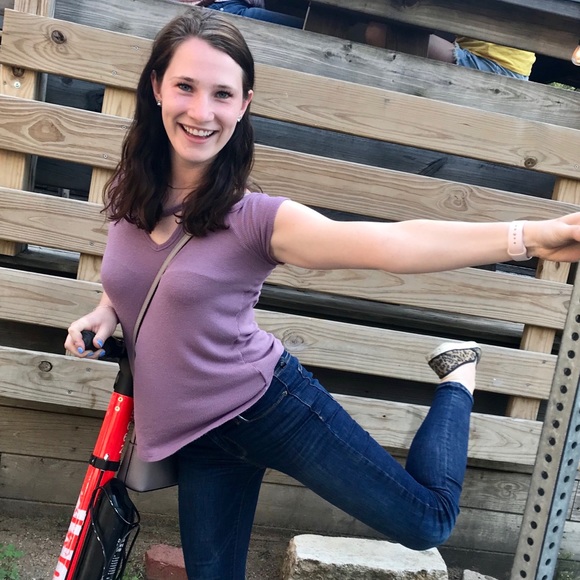 Meet your Posher, Ash - Picture 1 of 1